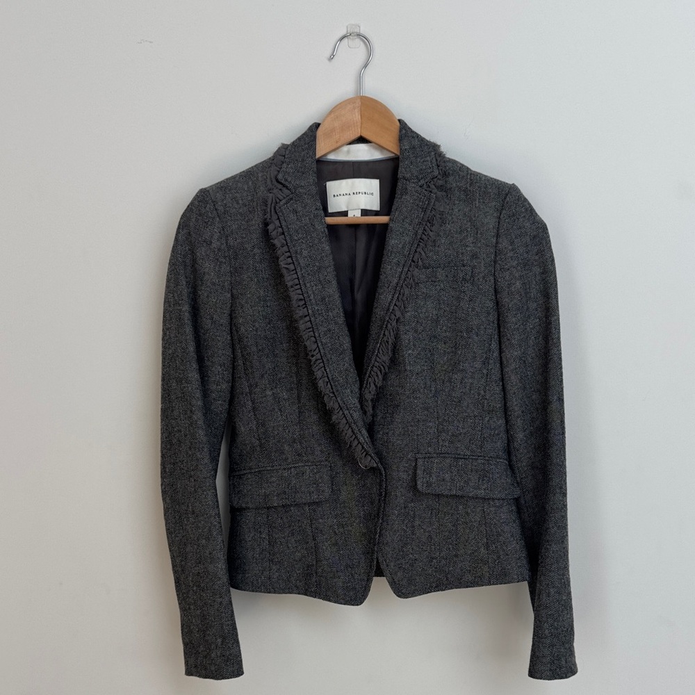 Banana Republic Charcoal Grey Tweed Blazer Size 4 Single Button Fitted Y2K 2000s